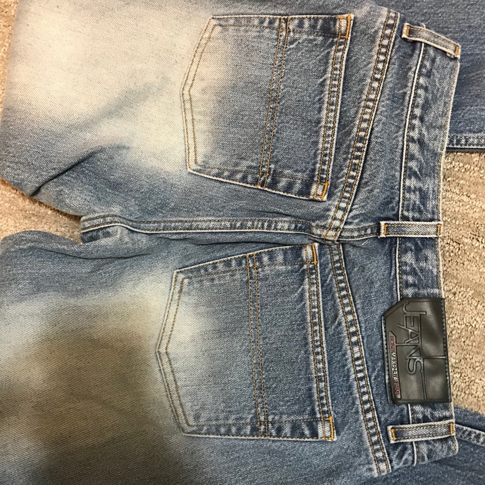 Size 7 jeans - Picture 3 of 3